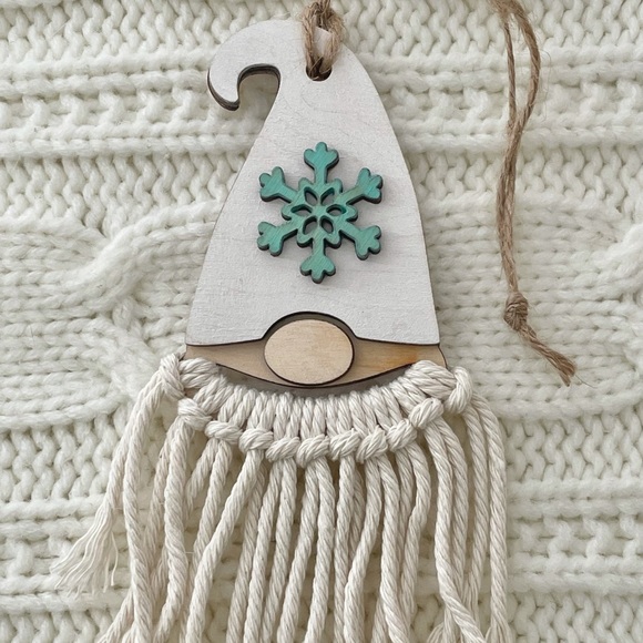 Set of four Macrame Gnome wood Ornaments - Picture 9 of 13